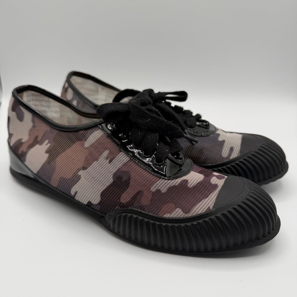 Patrizia Spring Step Camo Mesh Lace Up Comfort Flats Rubber Toe EU 39 US 8.5